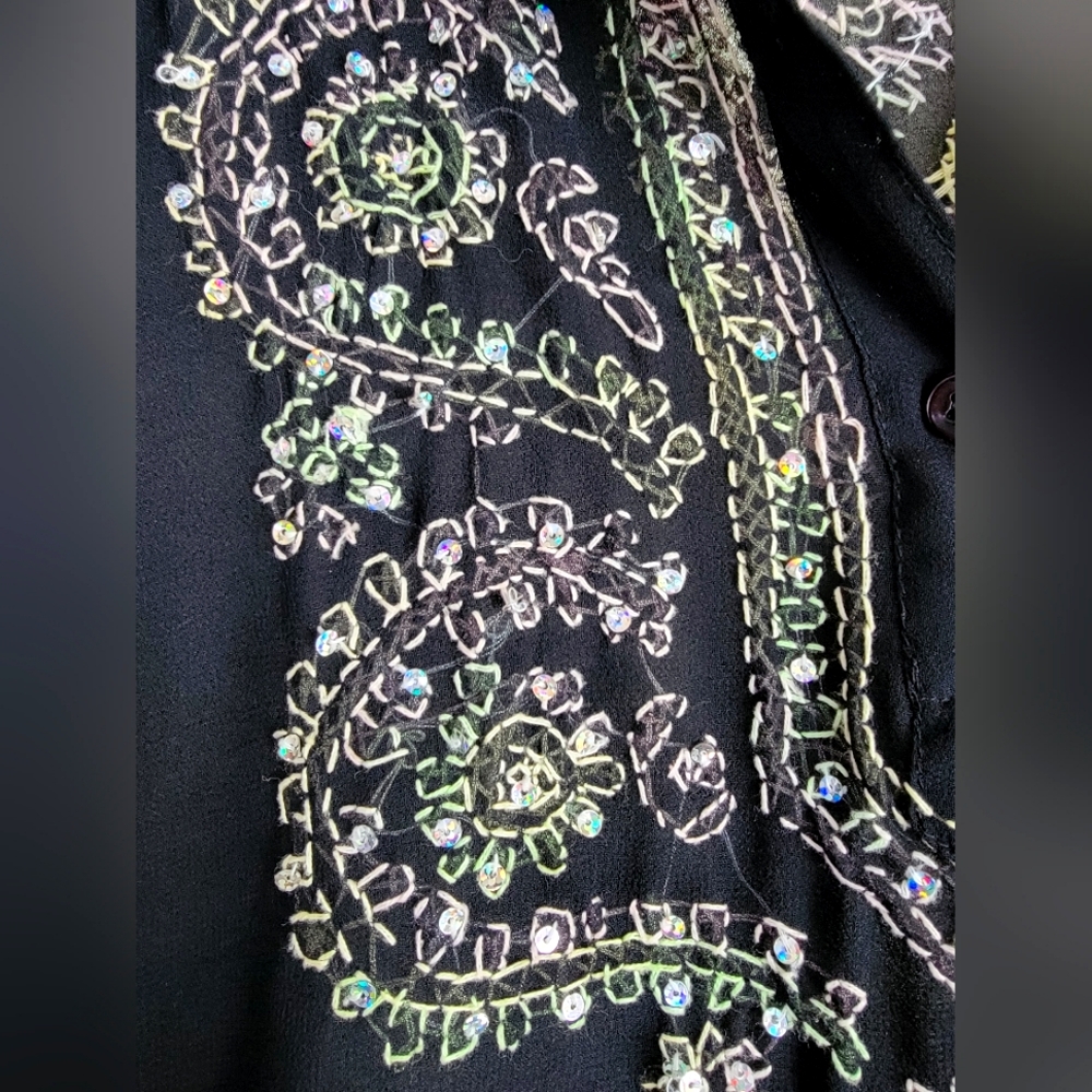 Embellished Tunic - Picture 3 of 4